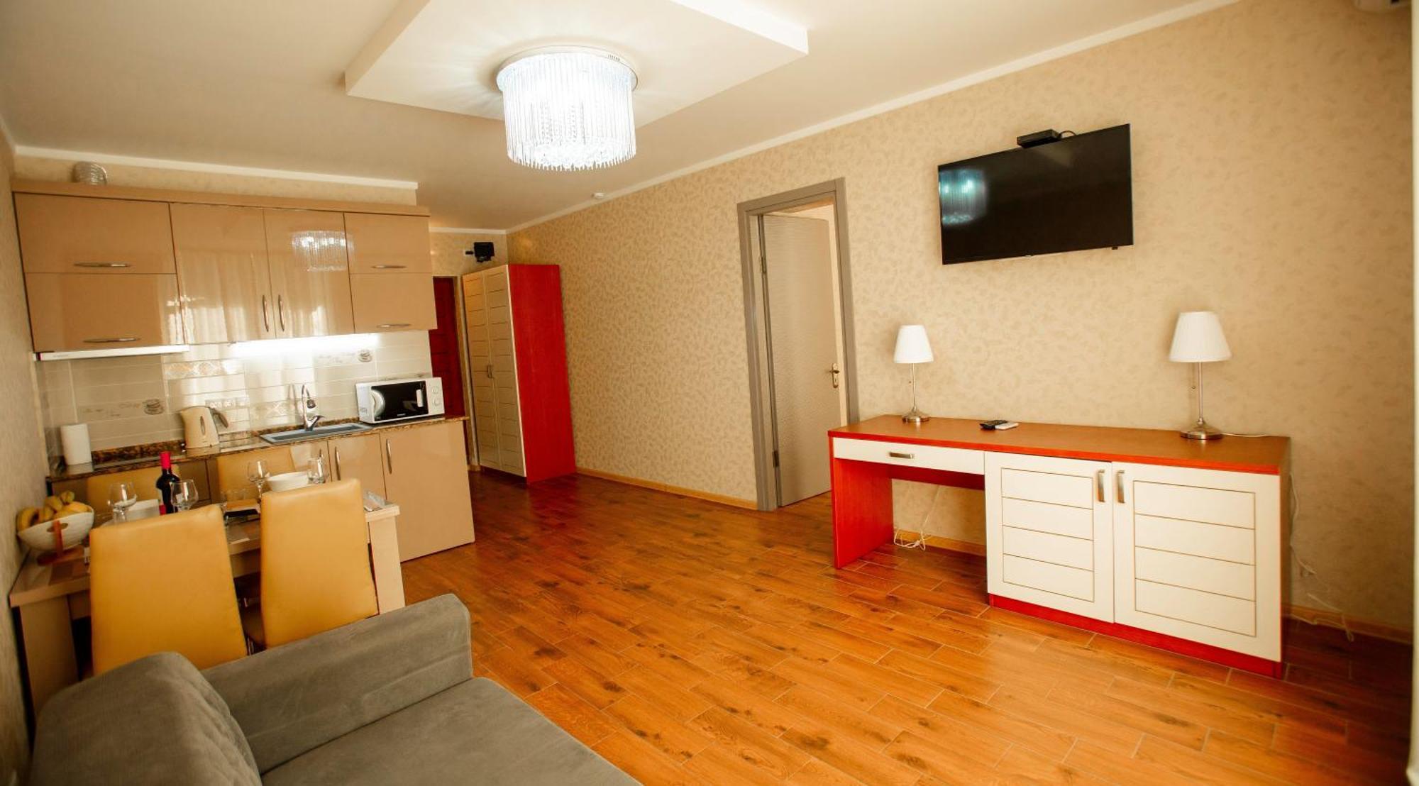 Aparthotel Holiday Lux 巴统 外观 照片