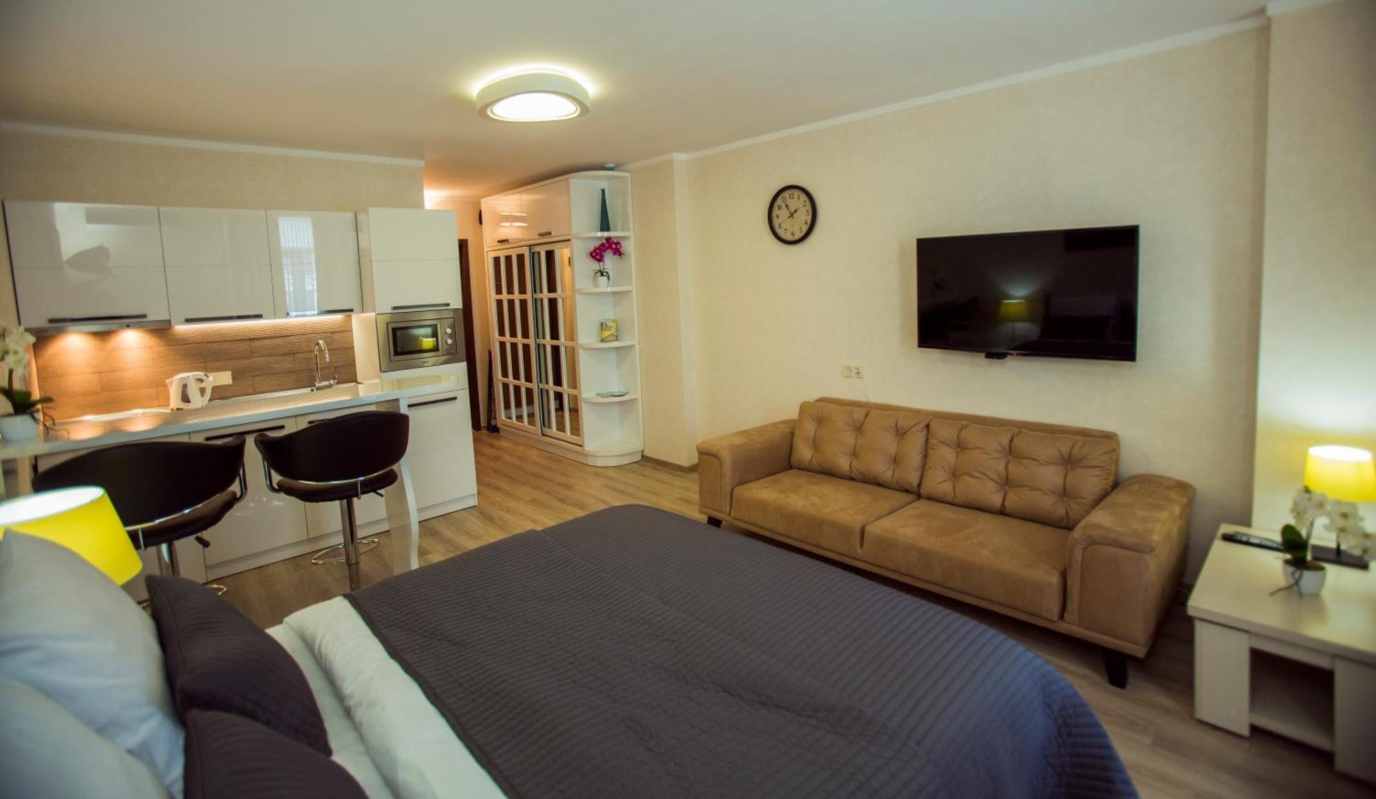 Aparthotel Holiday Lux 巴统 外观 照片