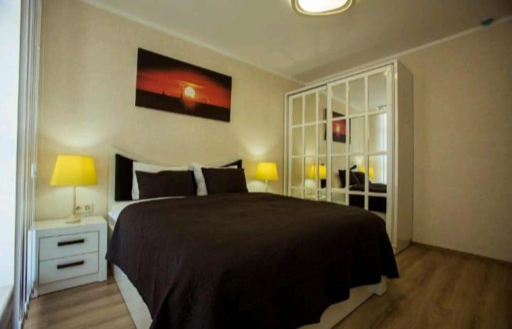 Aparthotel Holiday Lux 巴统 外观 照片