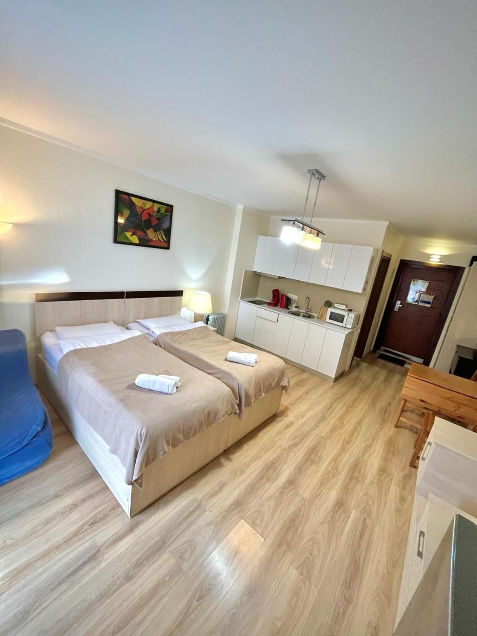 Aparthotel Holiday Lux 巴统 外观 照片